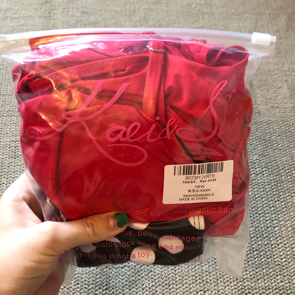 Off the shoulder red and polka dot bikini - Picture 8 of 8